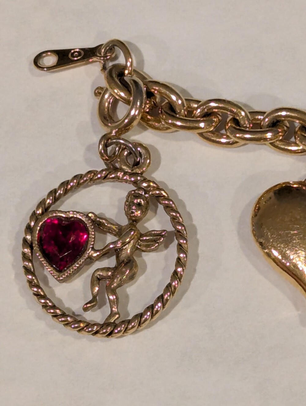 Vintage Heavy Six Hearts Charm Bracelet / Gold Tone ❤️ - Picture 2 of 8